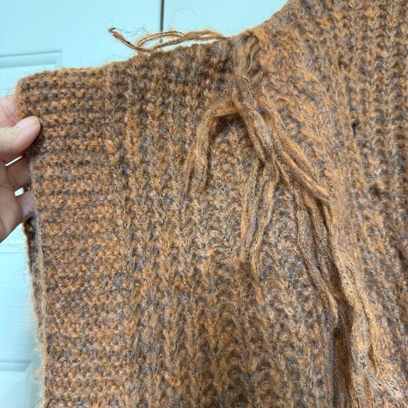 Anthropologie Knit Boho Fringe Poncho - Picture 5 of 10